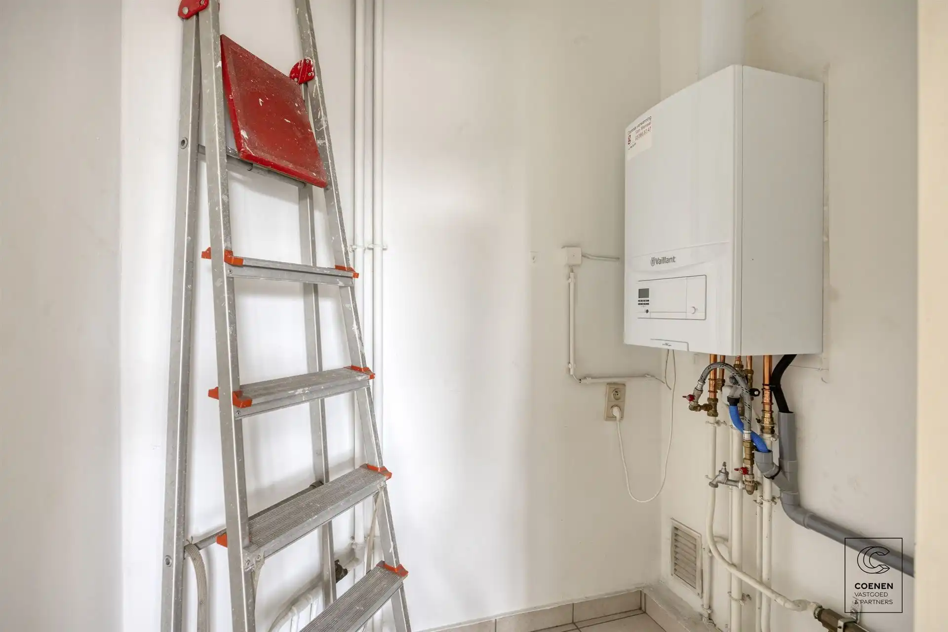 Ruim appartement van 90 m² met 2 slpk's te Schoten! foto 7