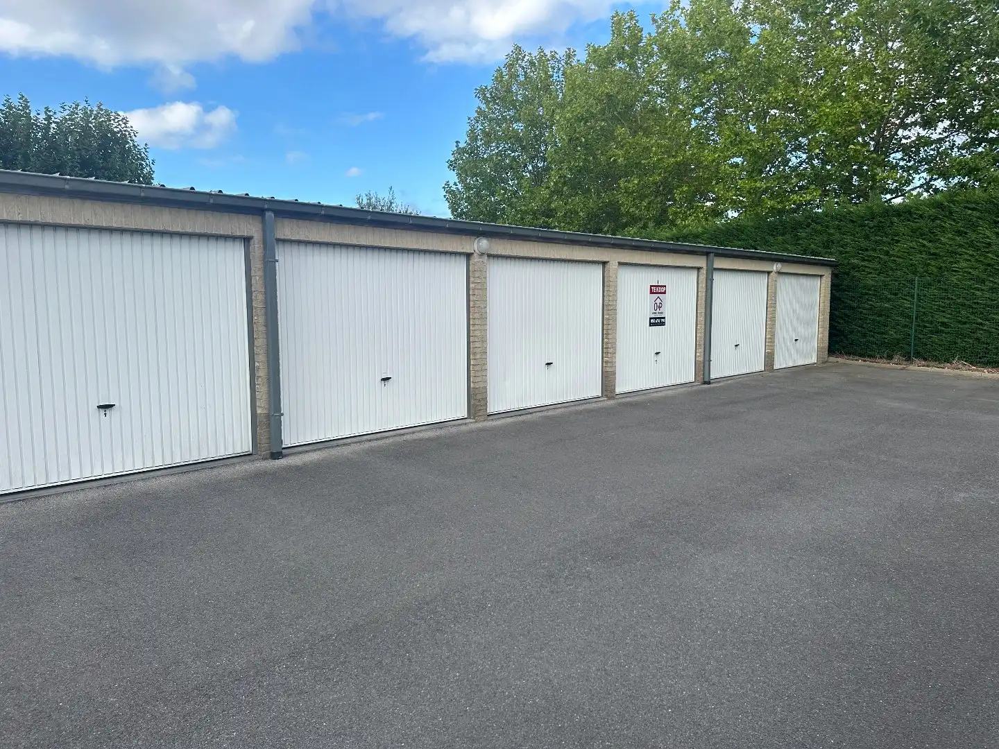 Gunstig gelegen garage te koop, Torhout foto 3