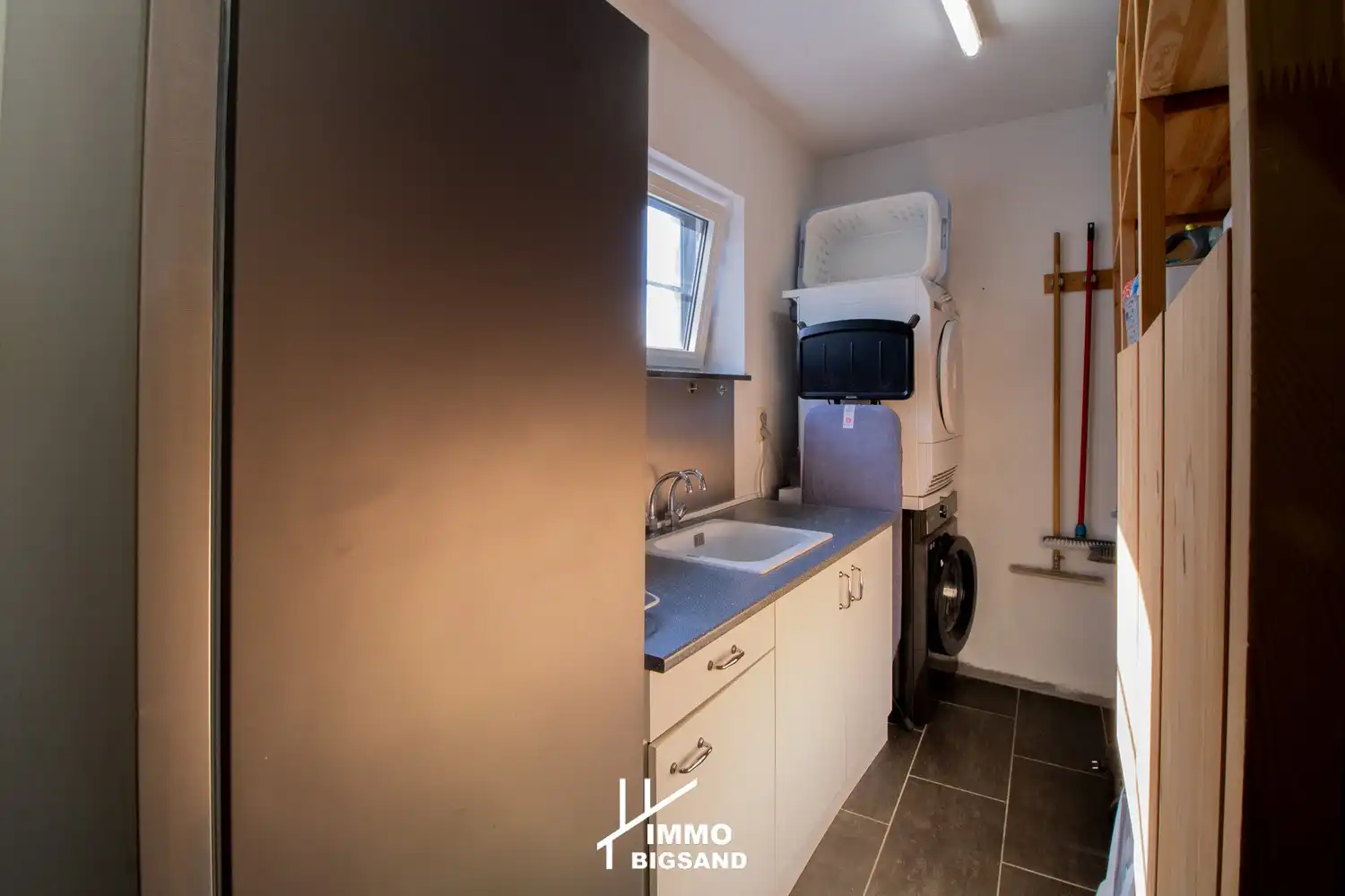 Instapklare woning met EPC A, zonnepanelen, batterij en carport te Wevelgem foto 11