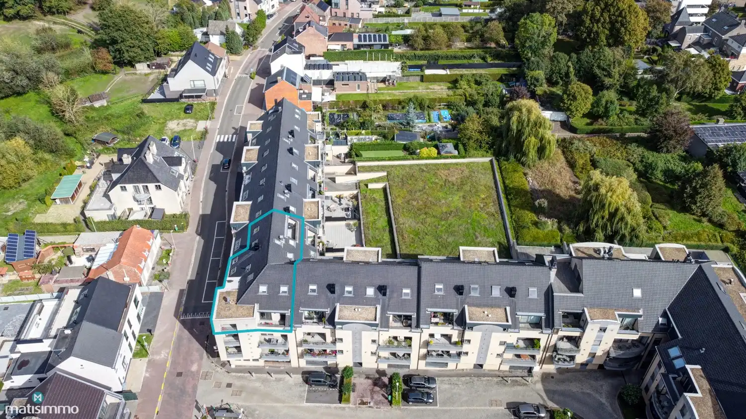 ZEER RUIM EN MODERN DUPLEXAPPARTEMENT (234M²) MET 5 SLAAPKAMERS, 2 BADKAMERS, 2 TERRASSEN, 2 KELDERS, DUBBELE GARAGE (60M²) (+ OPTIONEEL GARAGE) IN HET CENTRUM VAN LANAKEN foto 47