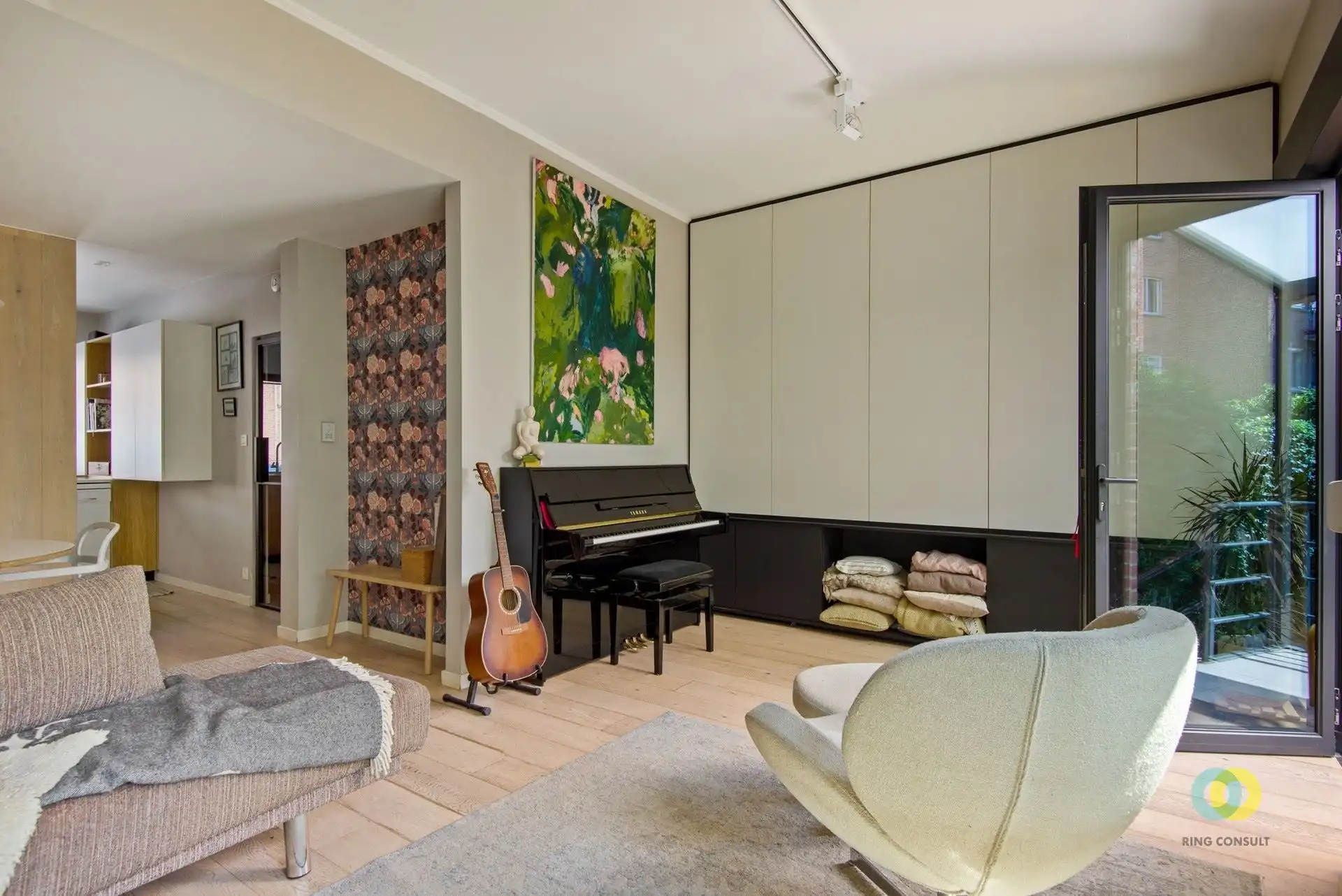 Instapklare gerenoveerde woning met 4 slaapkamers en tuin foto 7