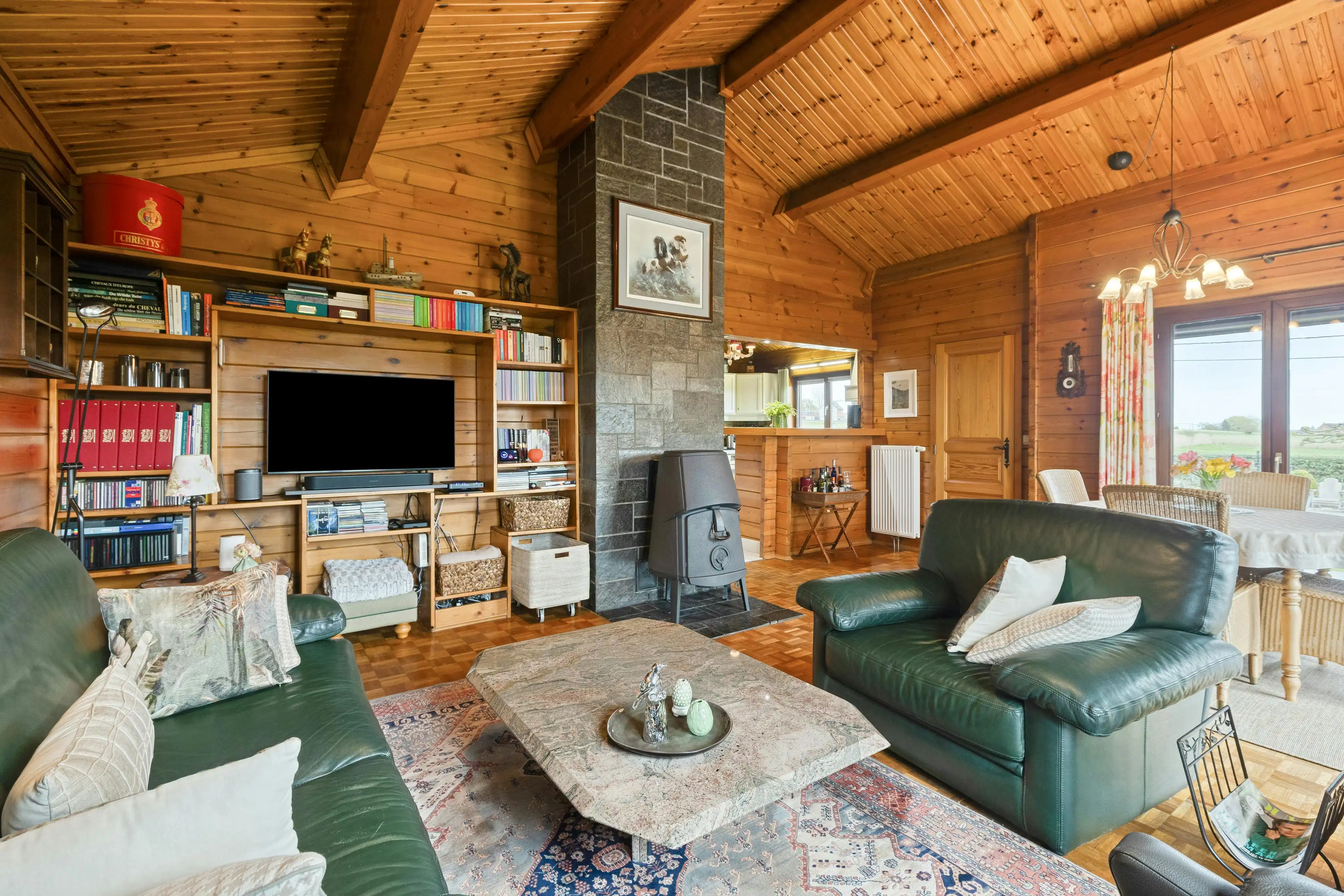 Chalet op prachtige ligging (2567m²) te Anzegem foto 3