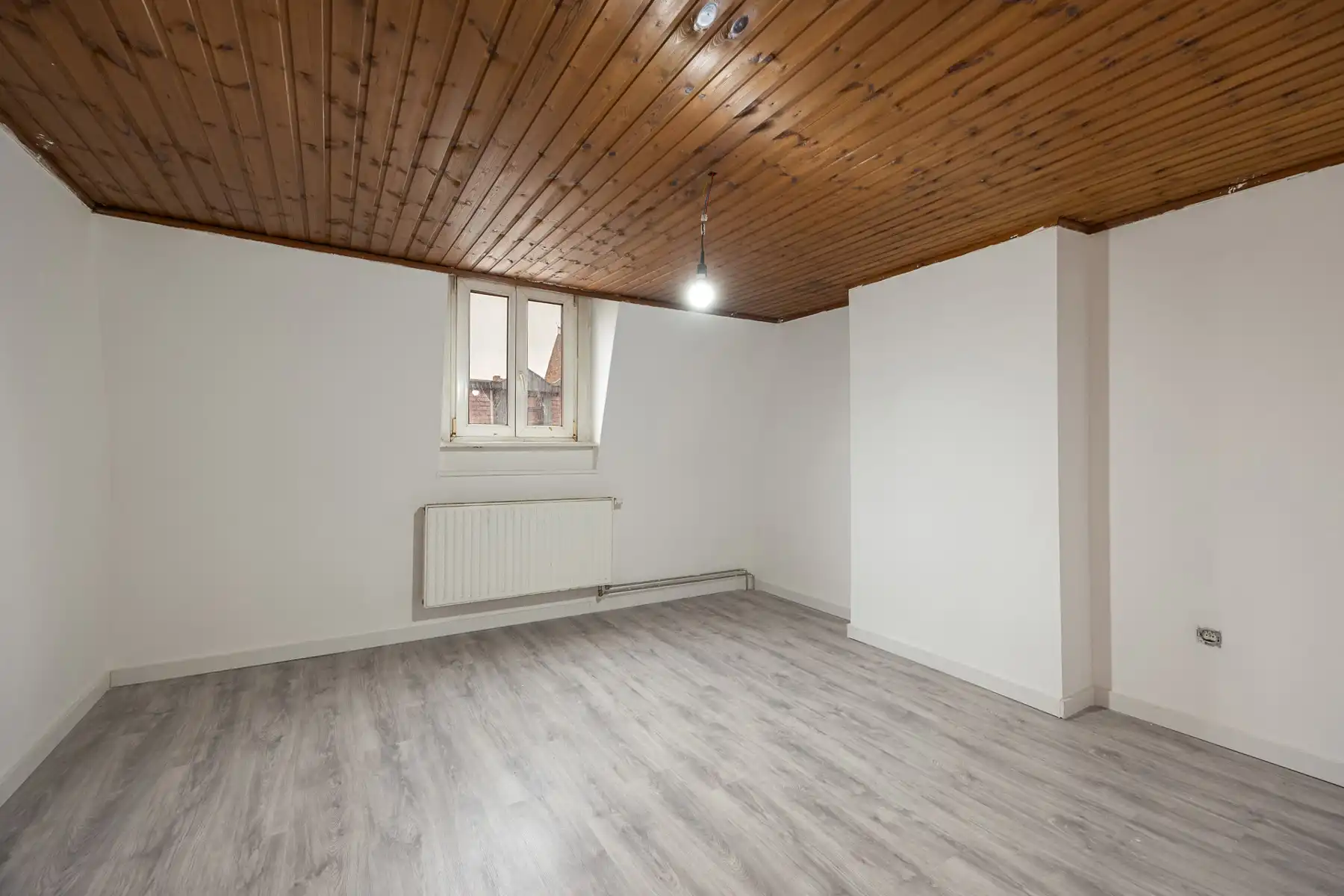 Leuke woning met veel potentieel foto 8