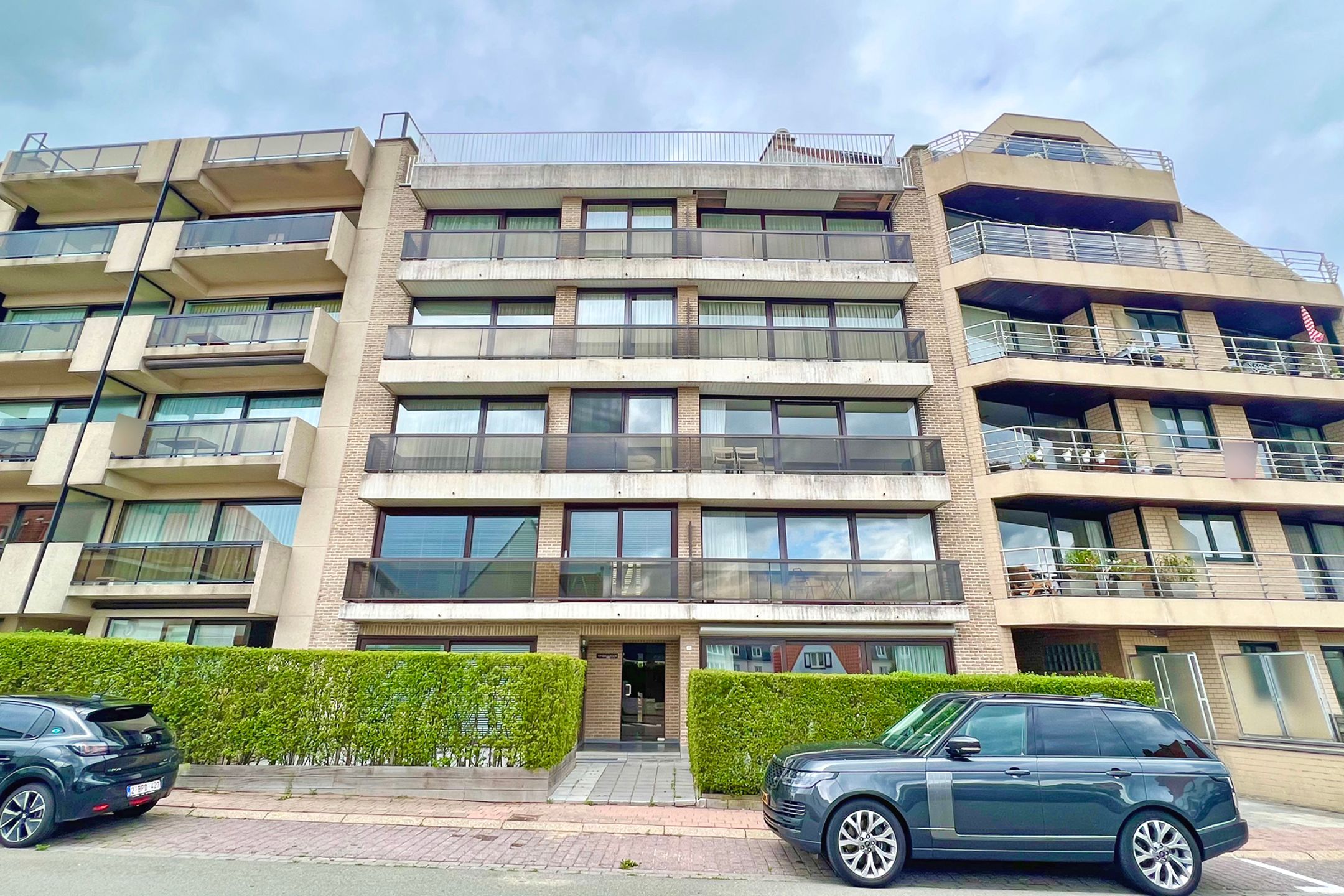 Ruim 1SK appartement op 50m van de zeedijk met open zicht | Knokke foto 2