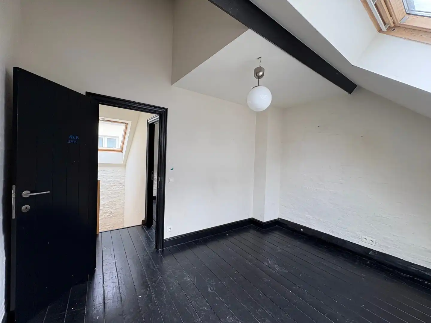 Charmante stadswoning met 2 slaapkamers en gezellige koer in Mechelen foto 9