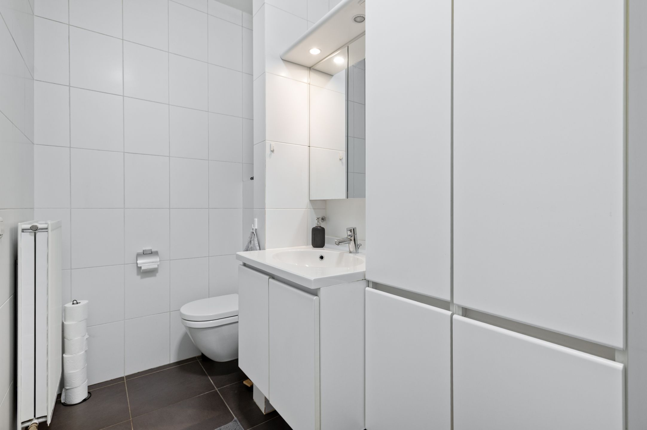 Hip éénslaapkamer appartement mét garage en kelderberging te huur! foto 12