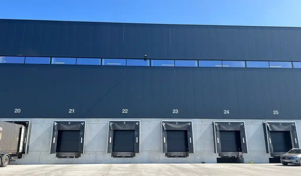 Opslagruimte te huur in industriezone Kluizendok II te Evergem foto 9