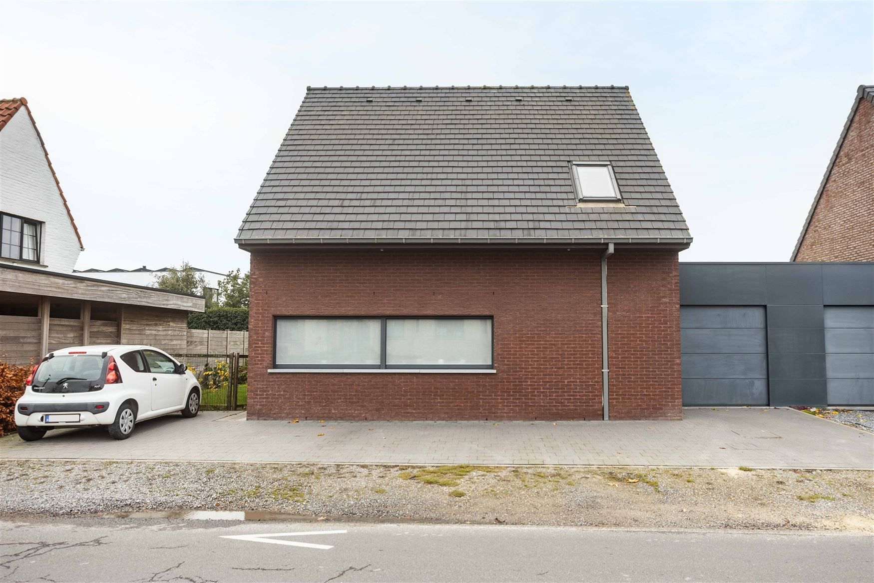 Ruime gezinswoning met zonnige tuin in Lievegem. foto 19