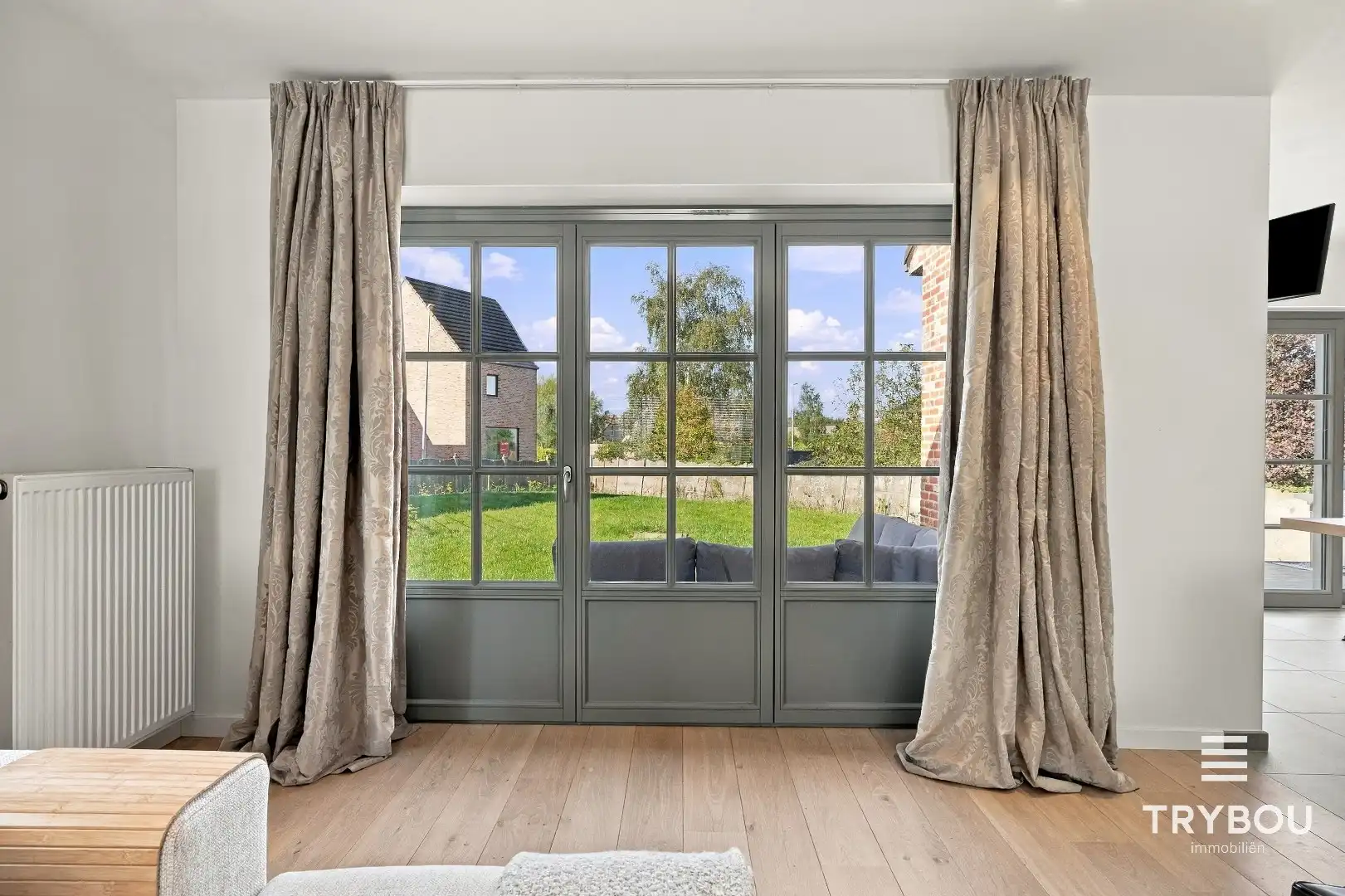 Alleenstaande luxueuze woning met 5 slaapkamers!  foto 4