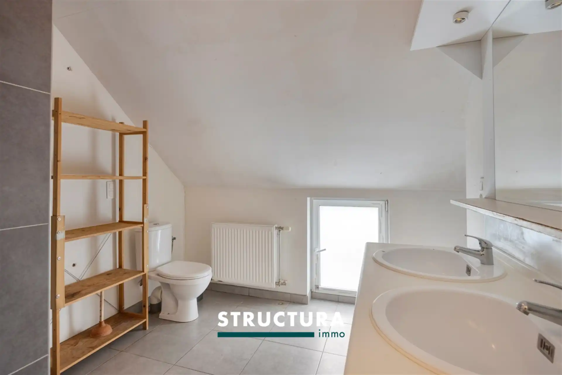 Unieke woning met polyvalent bijgebouw foto 12