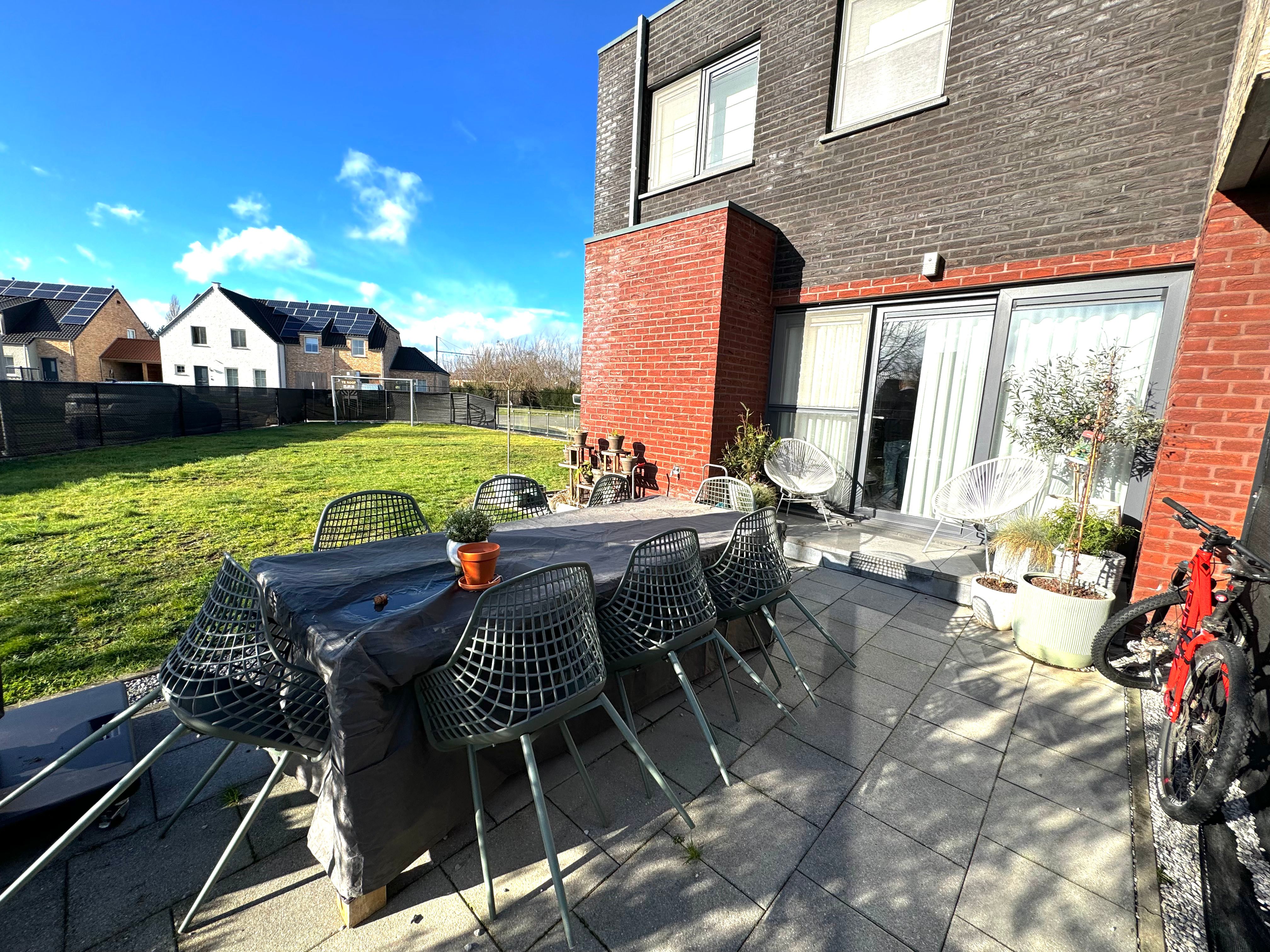 Instapklaar gelijkvloers appartement met tuin en terras in residentiële buurt nabij Hasselt-centrum foto 13