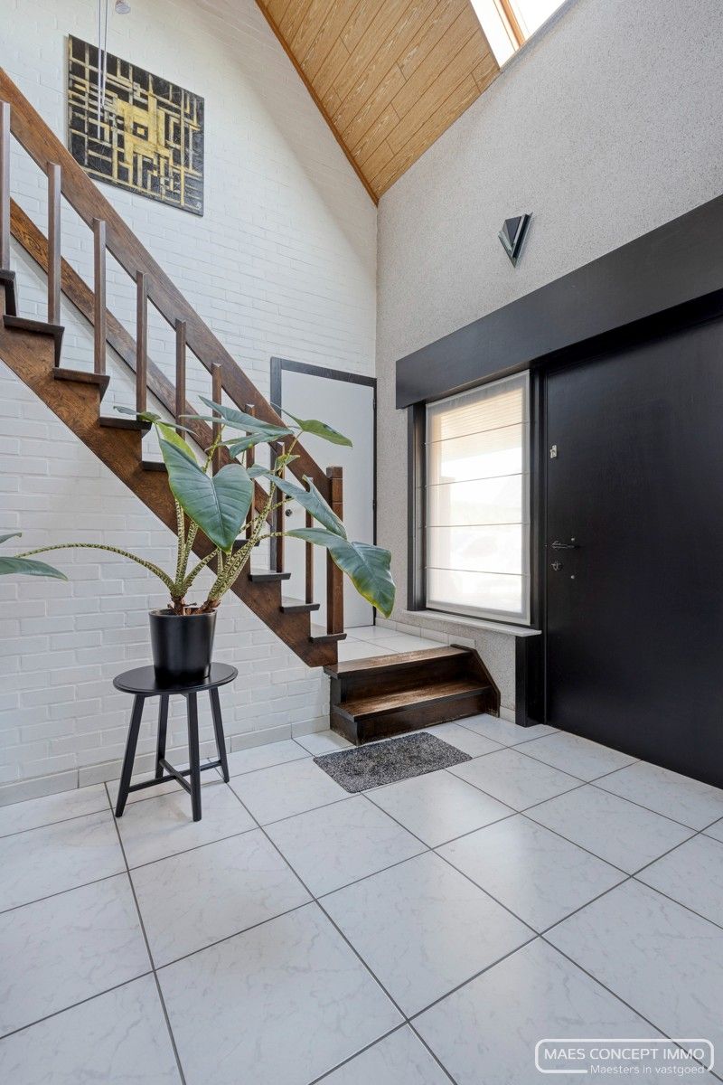 Grote villa te koop op perceel van 1700 m2 te Anzegem foto 2