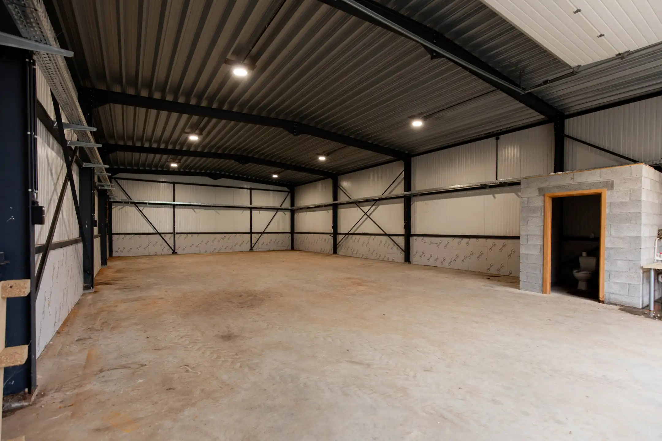 Ruime loods te huur in Tremelo foto 7