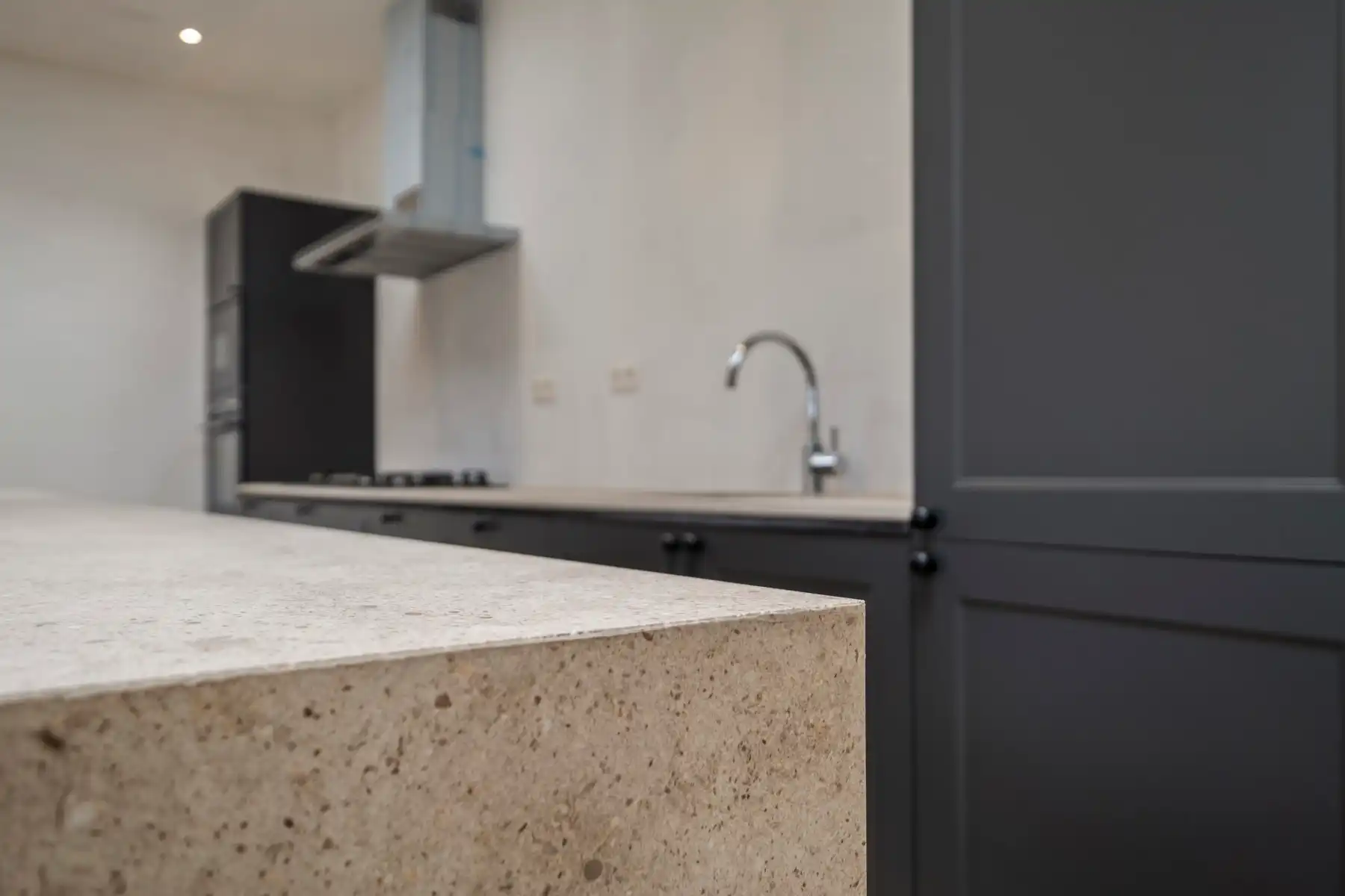 Charmante, volledig gerenoveerde woning foto 11