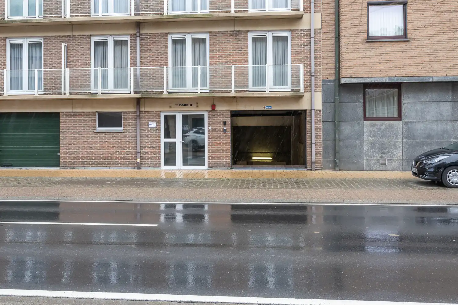 Garagebox te koop op toplocatie in Middelkerke foto 5