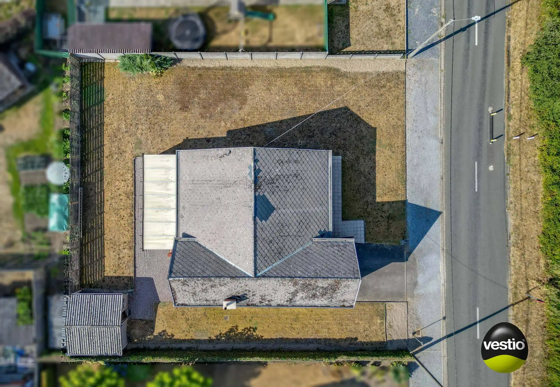 RUSTIG GELEGEN, TE RENOVEREN WONING TE STAL-KOERSEL foto 5