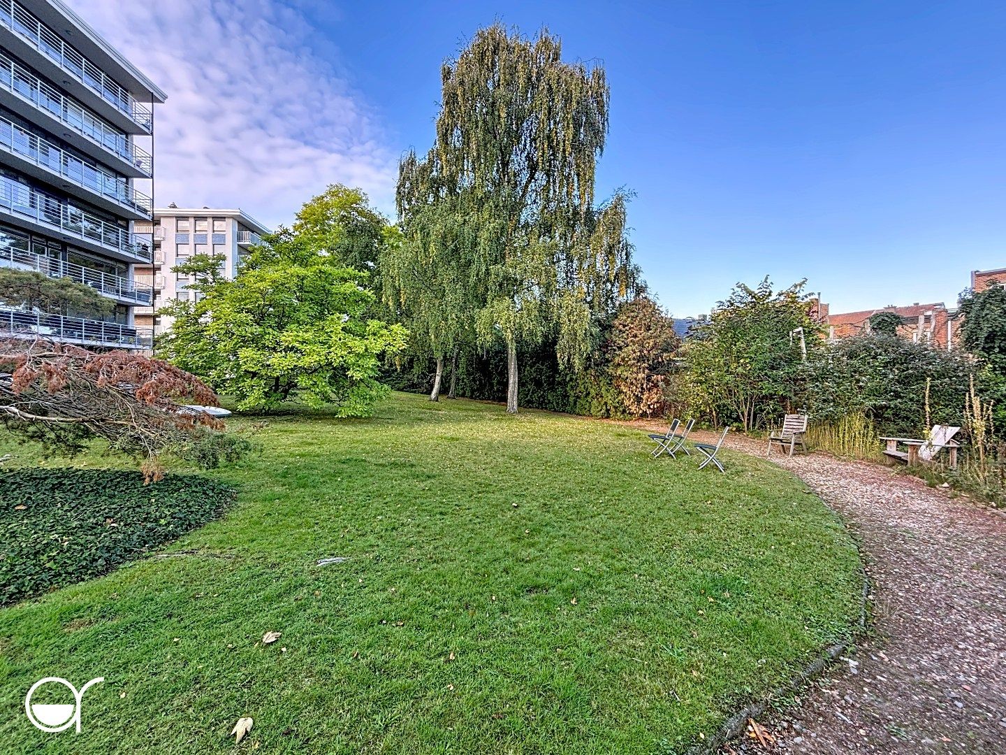 Appartement met groot terras en zicht op het groen op 1.3 km van het Dampoort station foto 6