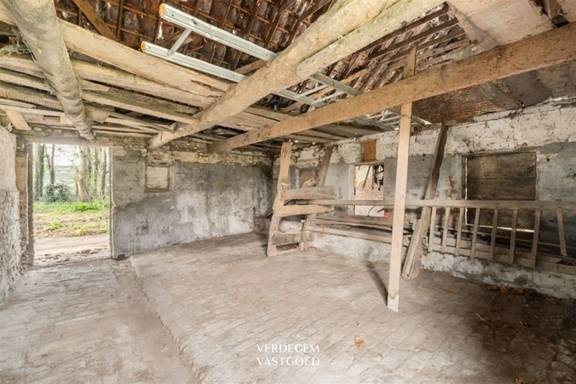 Unieke eigendom boordevol charme en mogelijkheden in het centrum van Evergem foto 22