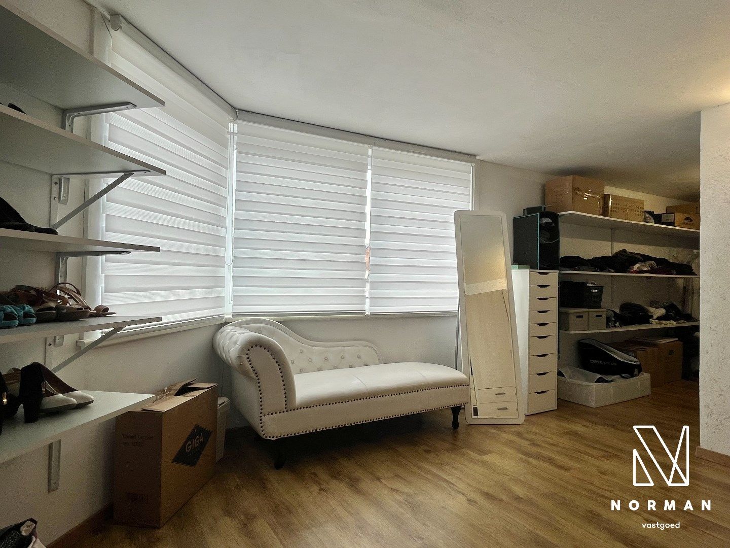 Halfopen woning te koop met handelsruimte in Harelbeke!  foto 15