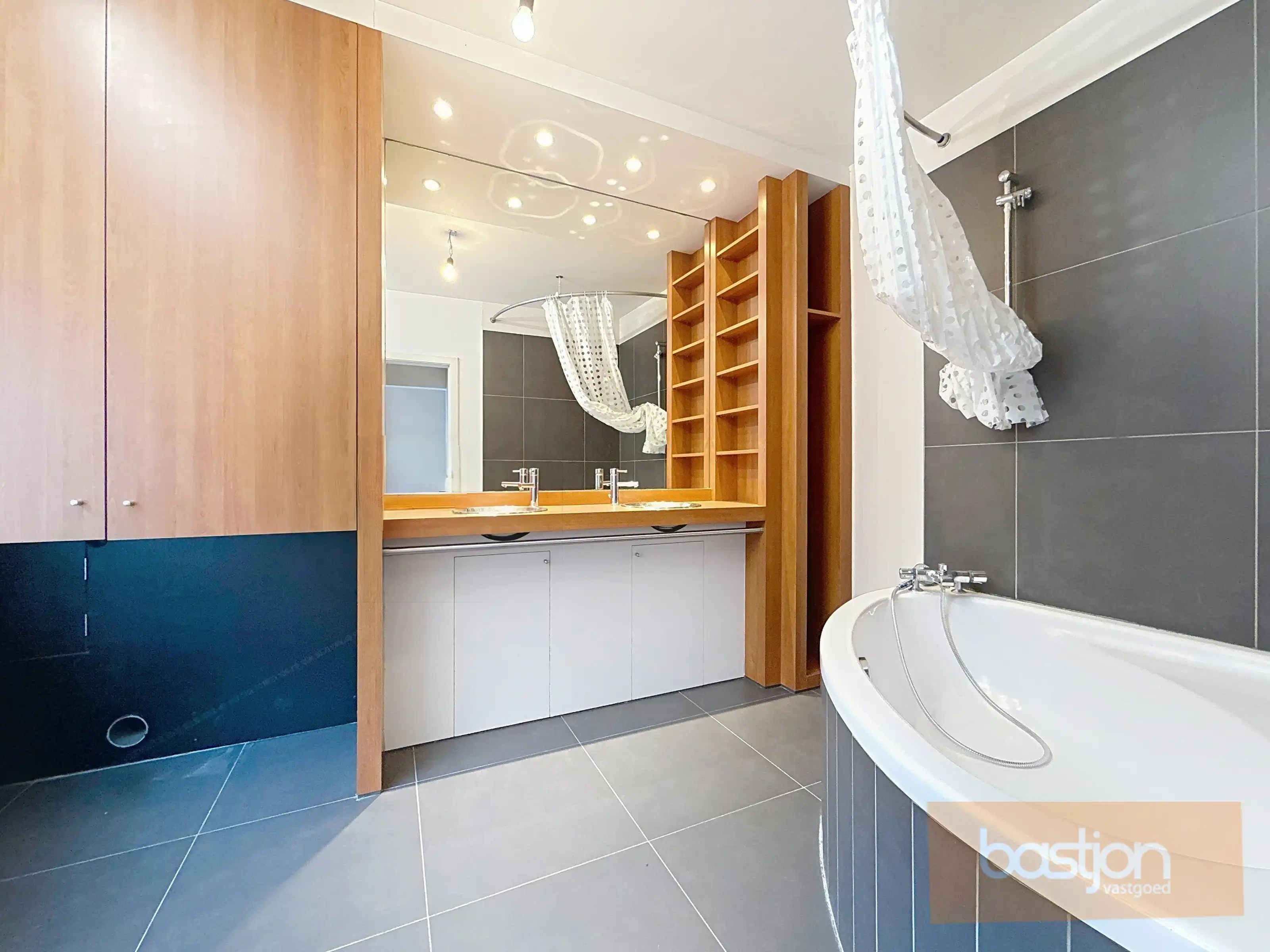 Charmante gezinswoning in het hart van Marke foto 7