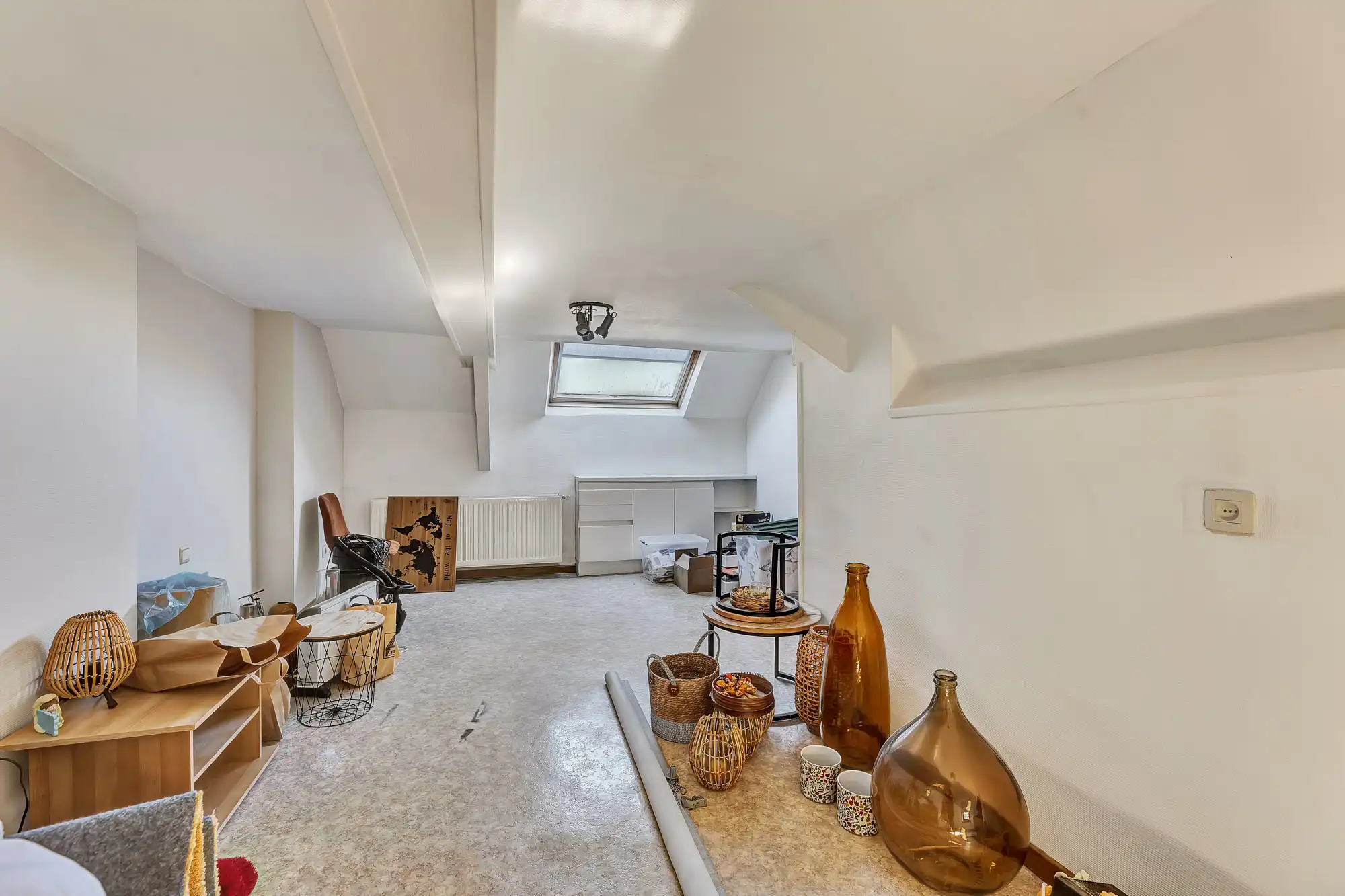Goed onderhouden woning met garage foto 25