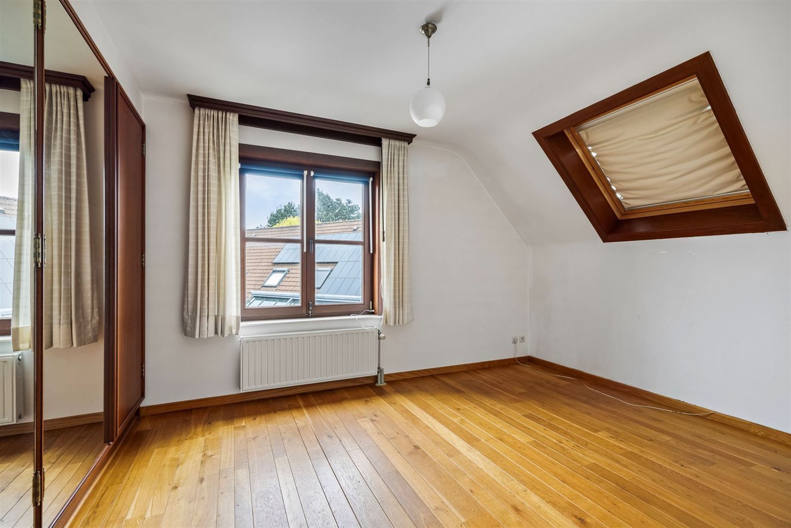 Beersel: Ruime vrijstaande woning met veel mogelijkheden foto 20