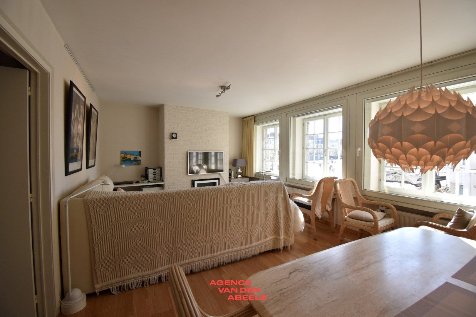 Opbrengsteigendom met 6 appartementen en commerciële handelsruimte foto 9
