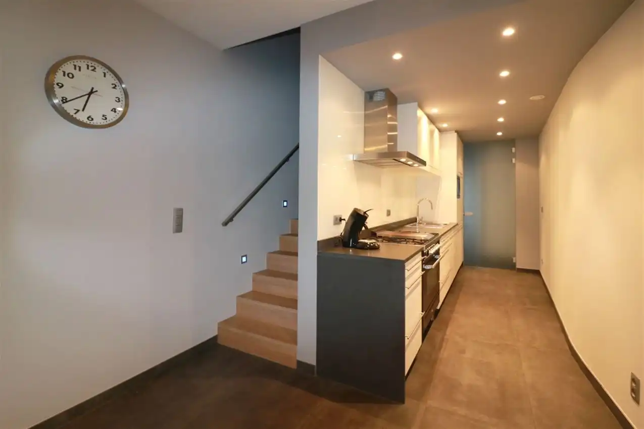 Moderne stadswoning met groot dakterras te midden van centrum foto 5