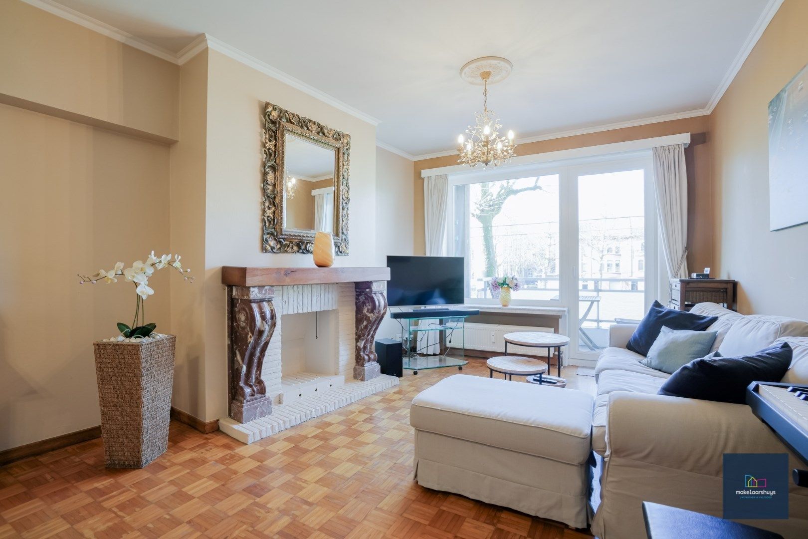 Stijlvol 1 slaapkamer appartement met 2 terrassen, kelder en garagebox foto 6