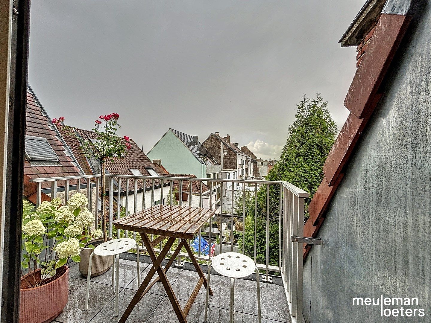 Uniek gemeubeld duplexappartement met garage  foto 6