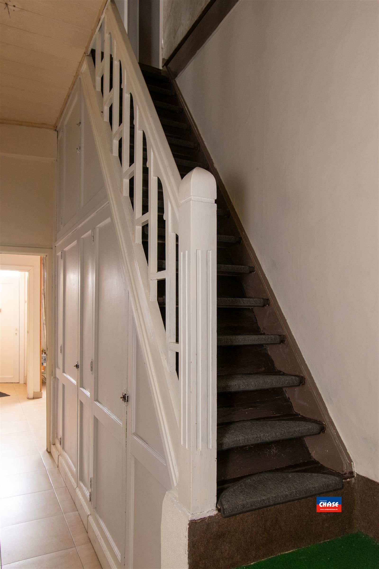Te renoveren starterswoning met 2 slaapkamers en koertje foto 11