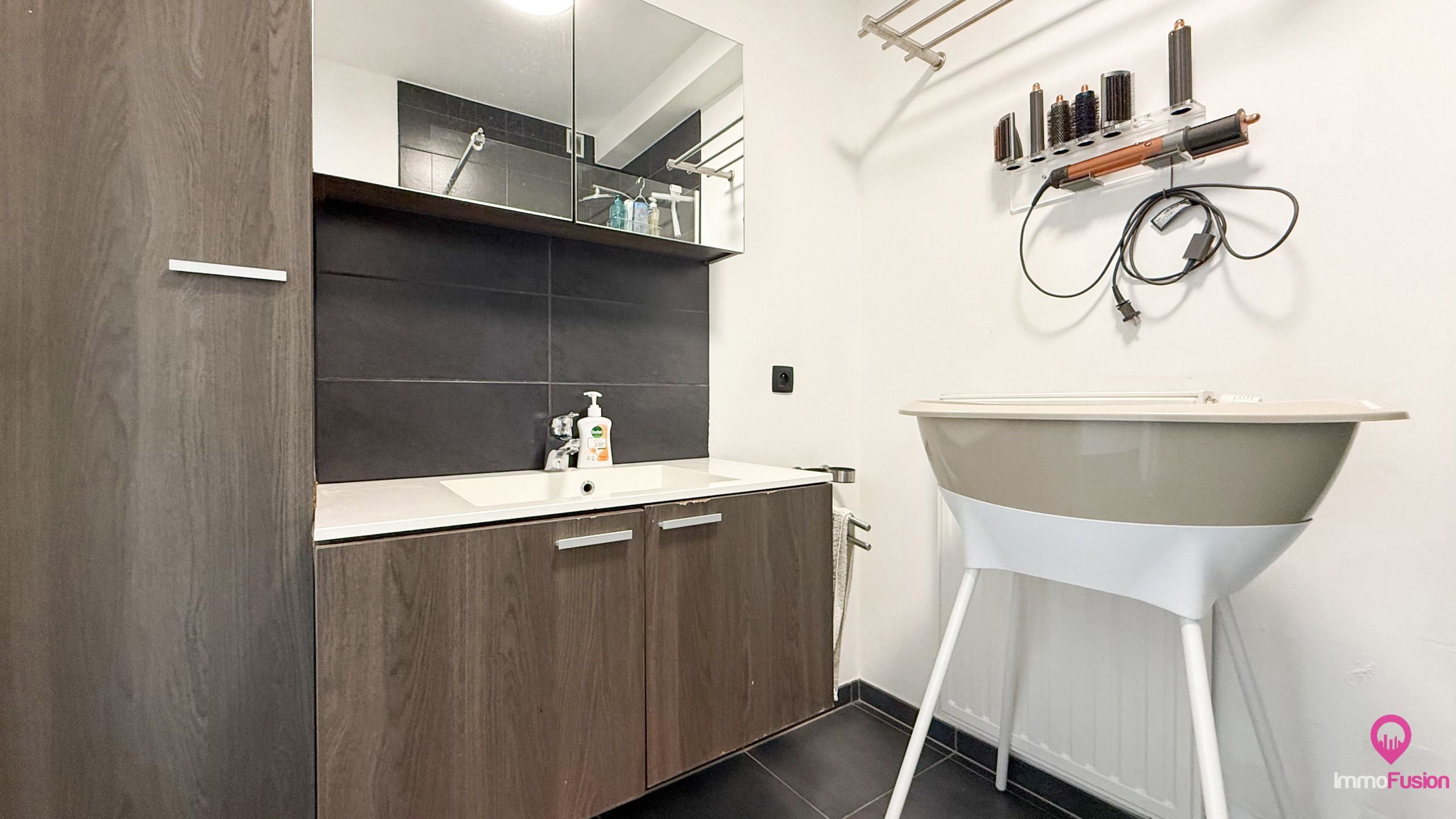 Instapklaar app met garagebox en 3slpk + ideale ligging! foto 21