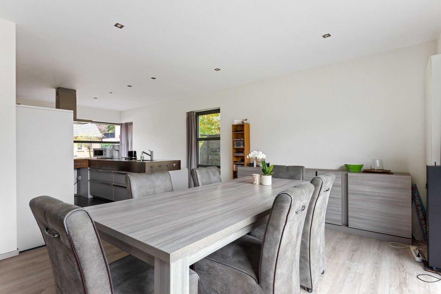 Recente open bebouwing met tuin en 4 slaapkamers te Sint-Job! foto 11