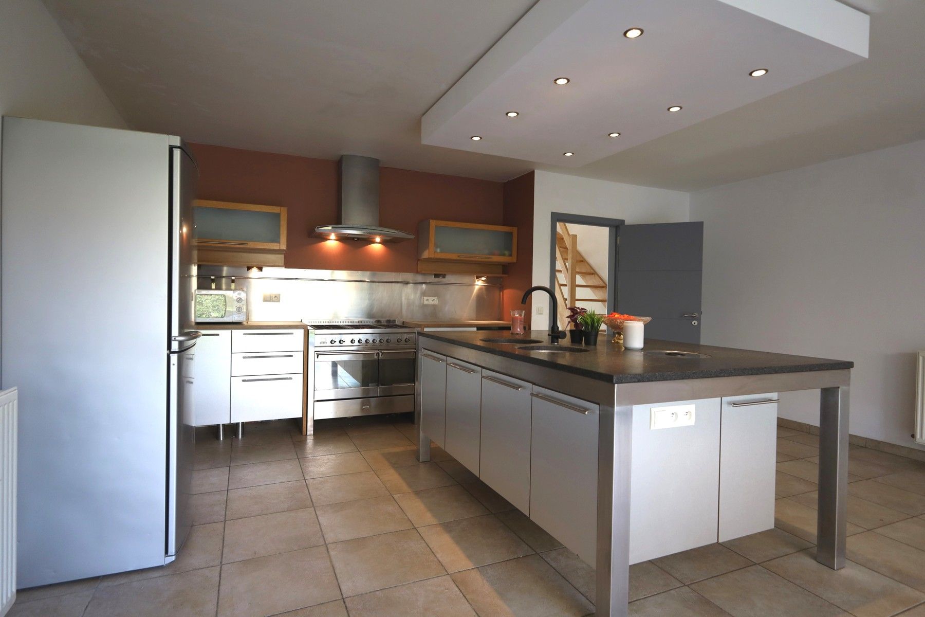 Moderne gezinswoning met tuin en garage, 4,7 km van NATO foto 2