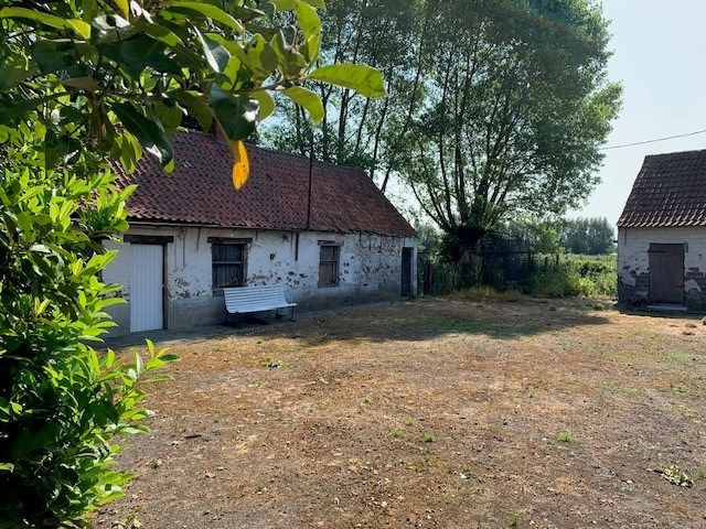 Te renoveren landelijke hoeve op prachtig perceel grond van ca. 2 hectare foto 8