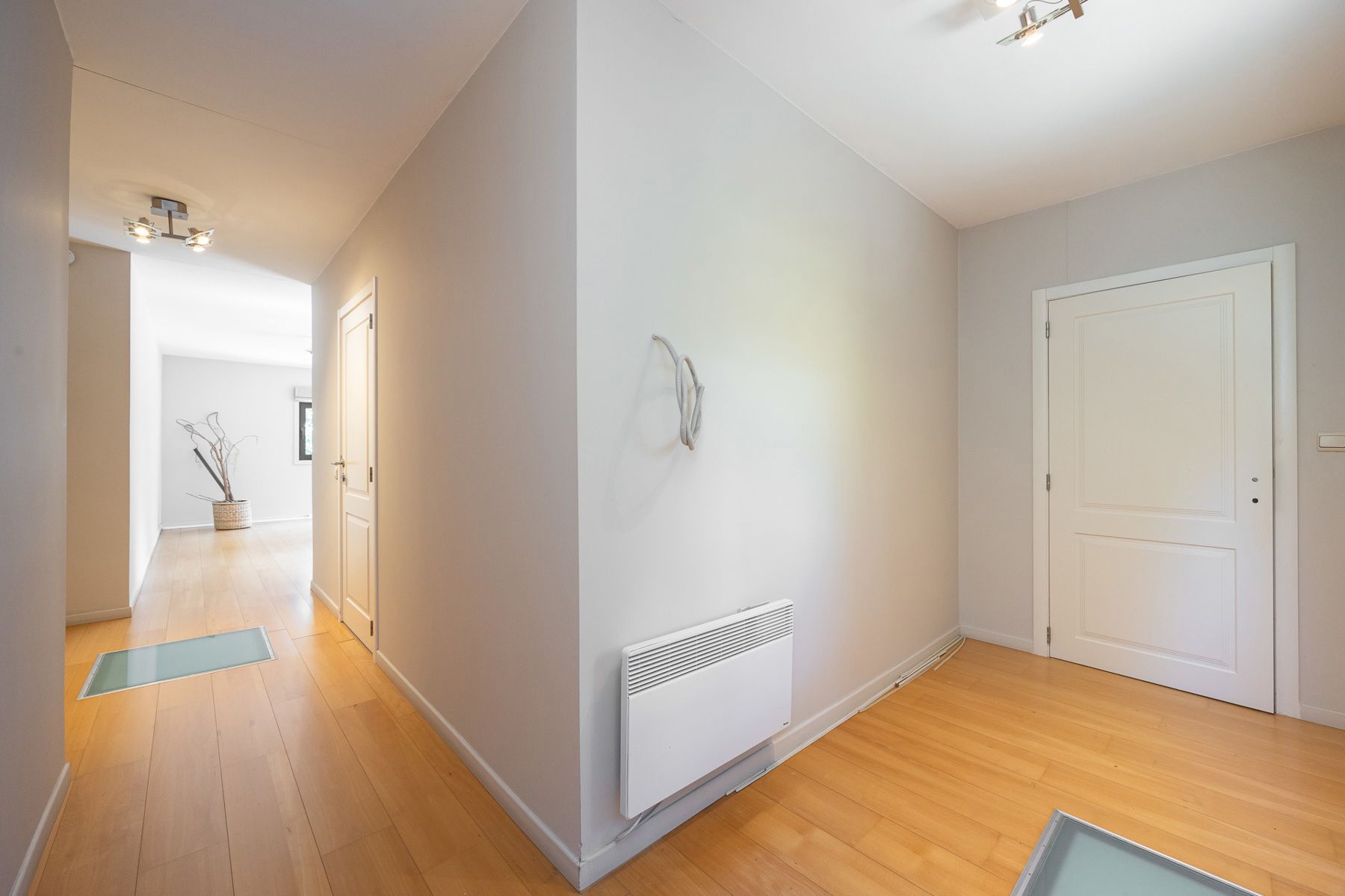 Ruime en lichtrijke villa met 4 à 5 slaapkamers en zwembad foto 20