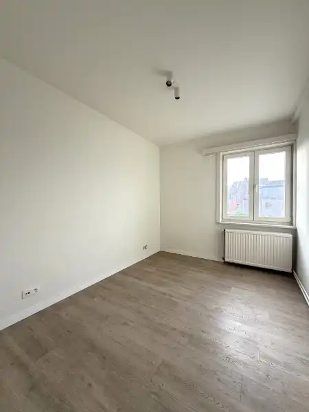Rustige gelegen gerenoveerd appartement met terras foto 8