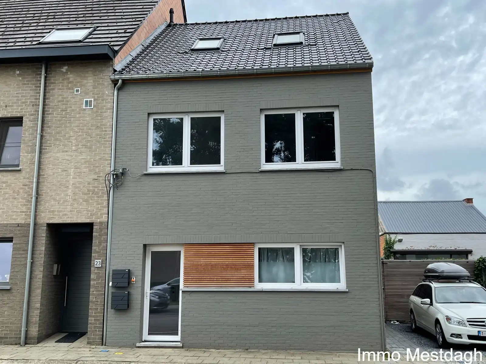 Ruim en modern afgewerkt duplexappartement (3 SLK) in het centrum van Paal foto 2