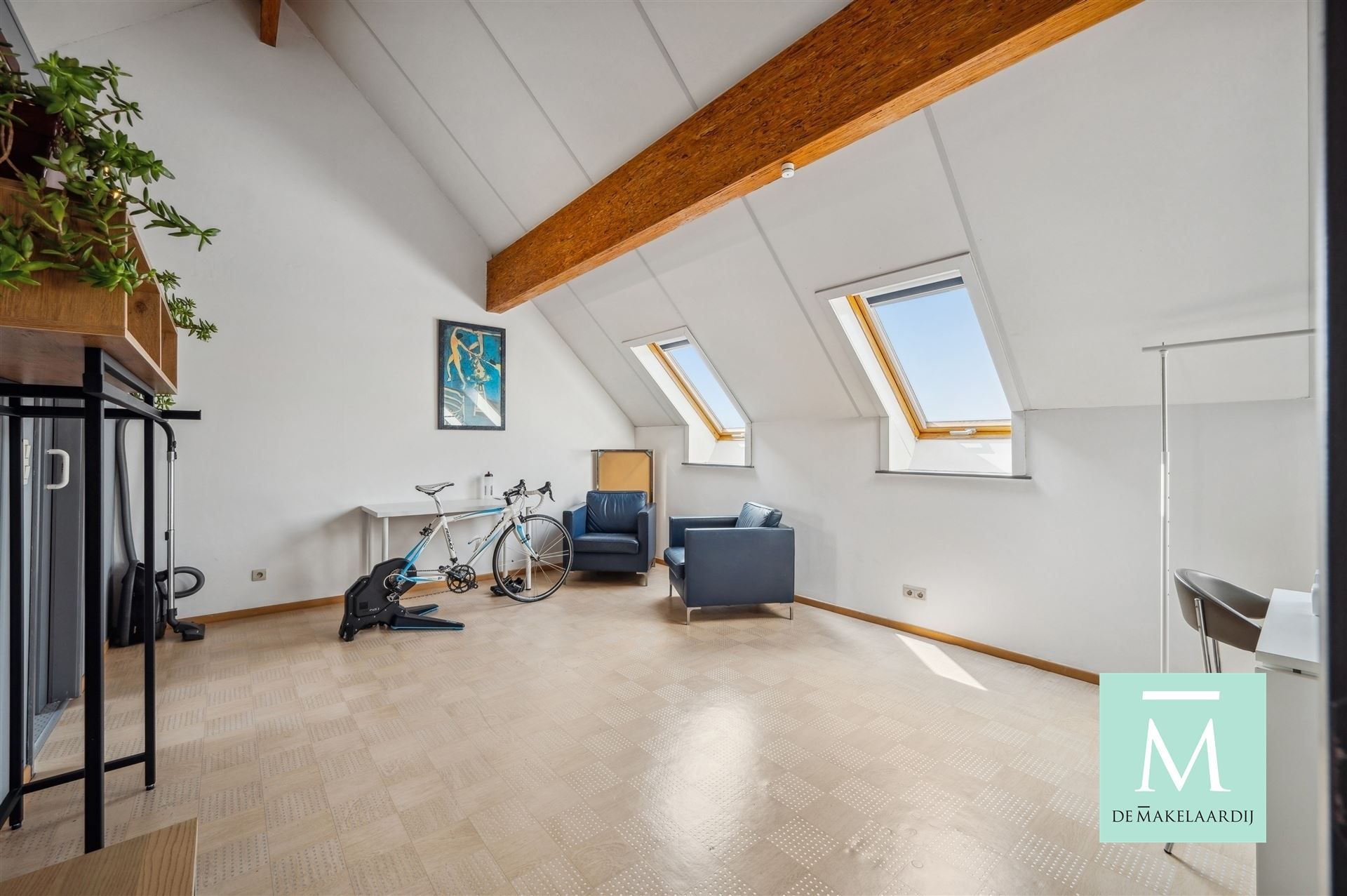 Energiezuinige woning met aangename tuin en garage foto 21