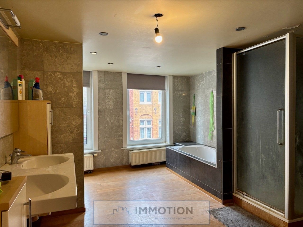 Investeringseigendom in centrum Kortrijk - multifunctioneel pand foto 7