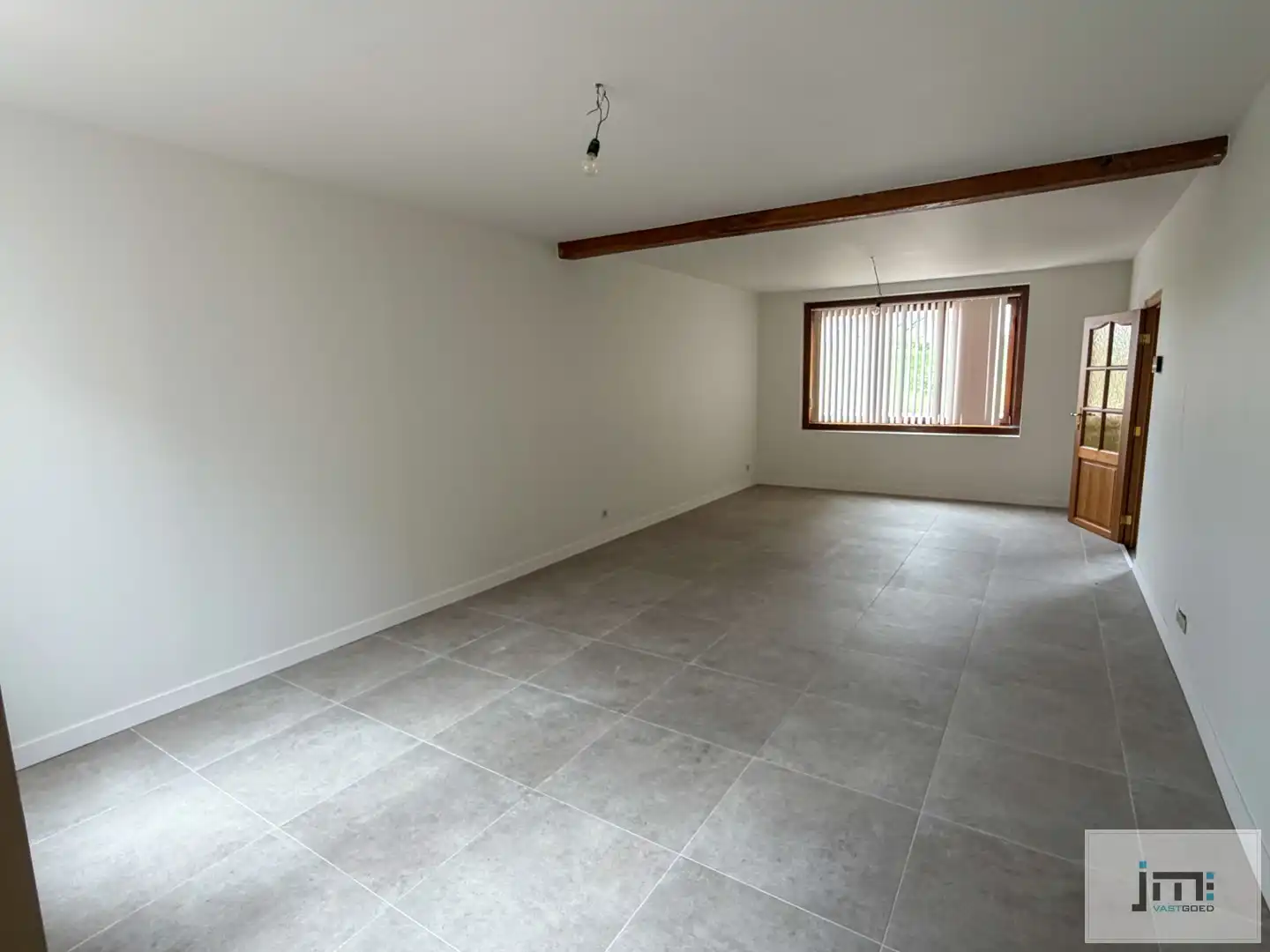 Gerenoveerde woning met tuin foto 3