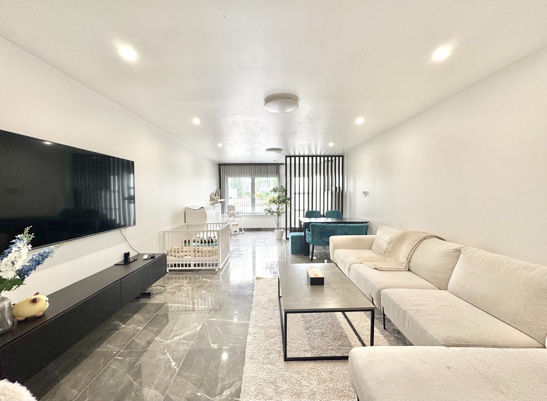 INSTAPKLARE WONING MET TUIN & GARAGE EN UITWEG foto 5