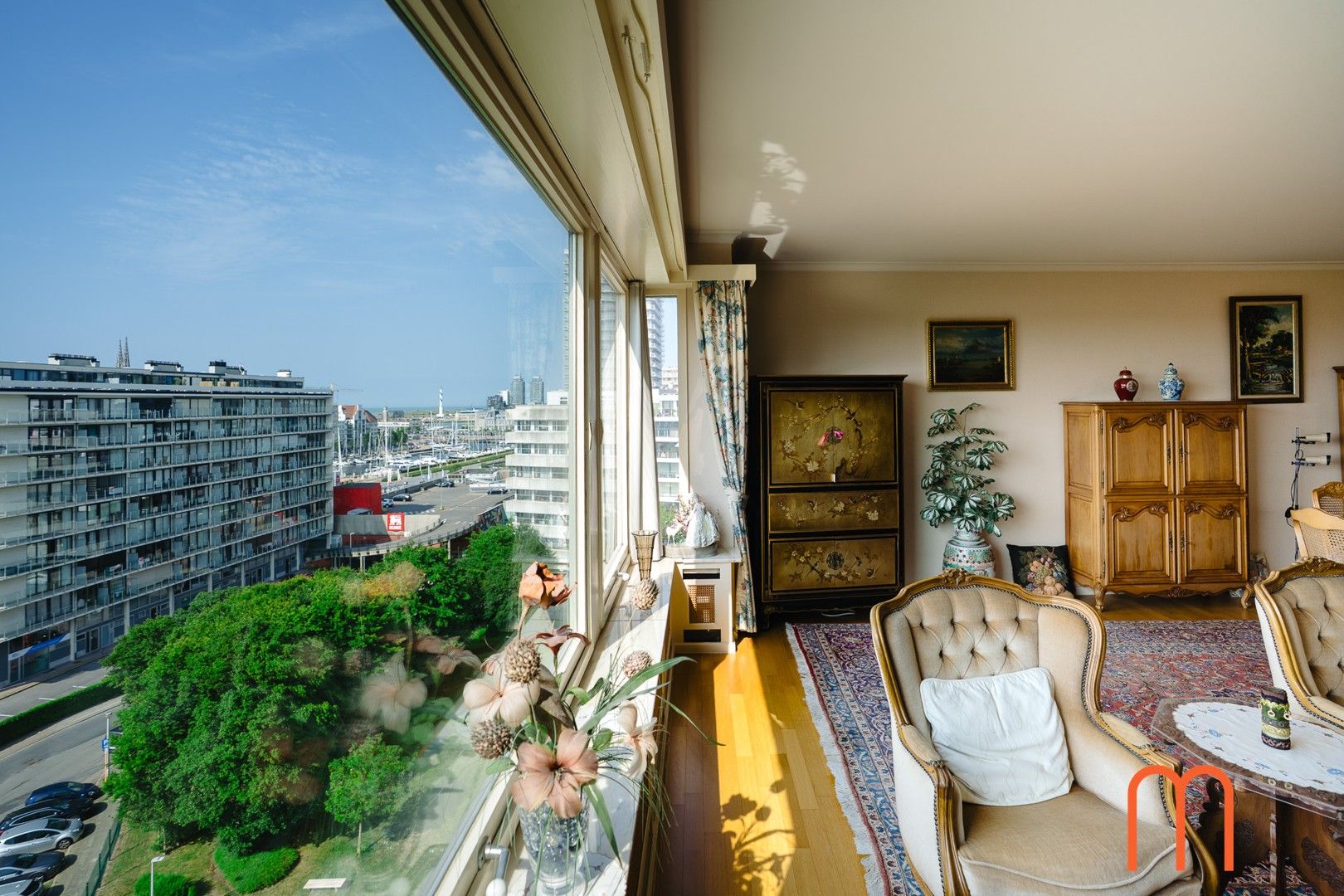 Ruim appartement met prachtig uitzicht en uitzonderlijke gevelbreedte. foto 4