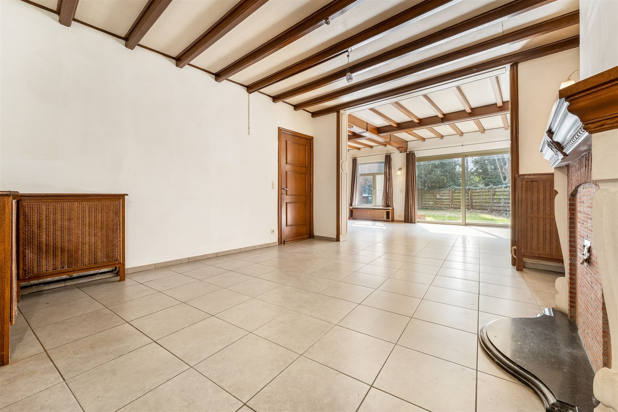 HANDELSPAND 111M2 MET WOONST 199M2 OP PERFECTE LOCATIE MET ENORME VISIBILITEIT! foto 12