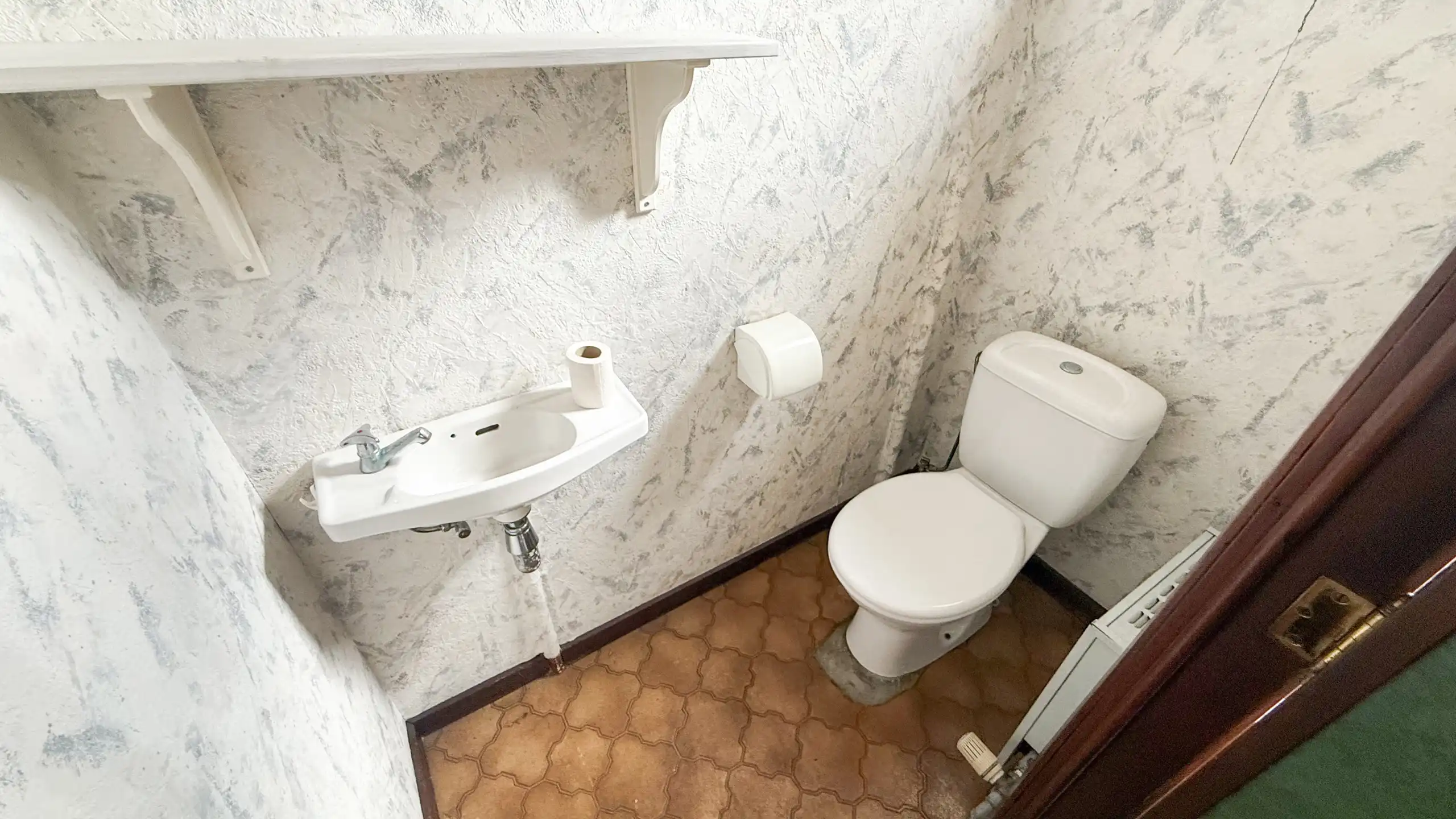 Ruime split-levelwoning met 3 slaapkamers op groot perceel! foto 23