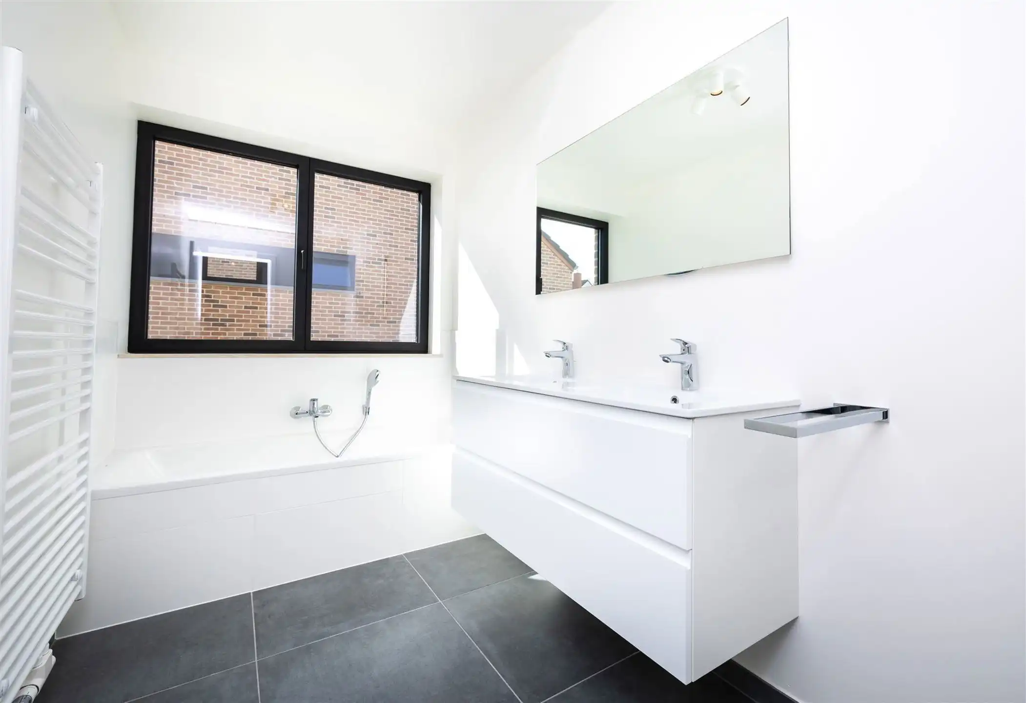 Nieuwe villa - 4 slaapkamers in een nieuwe woonwijk foto 13