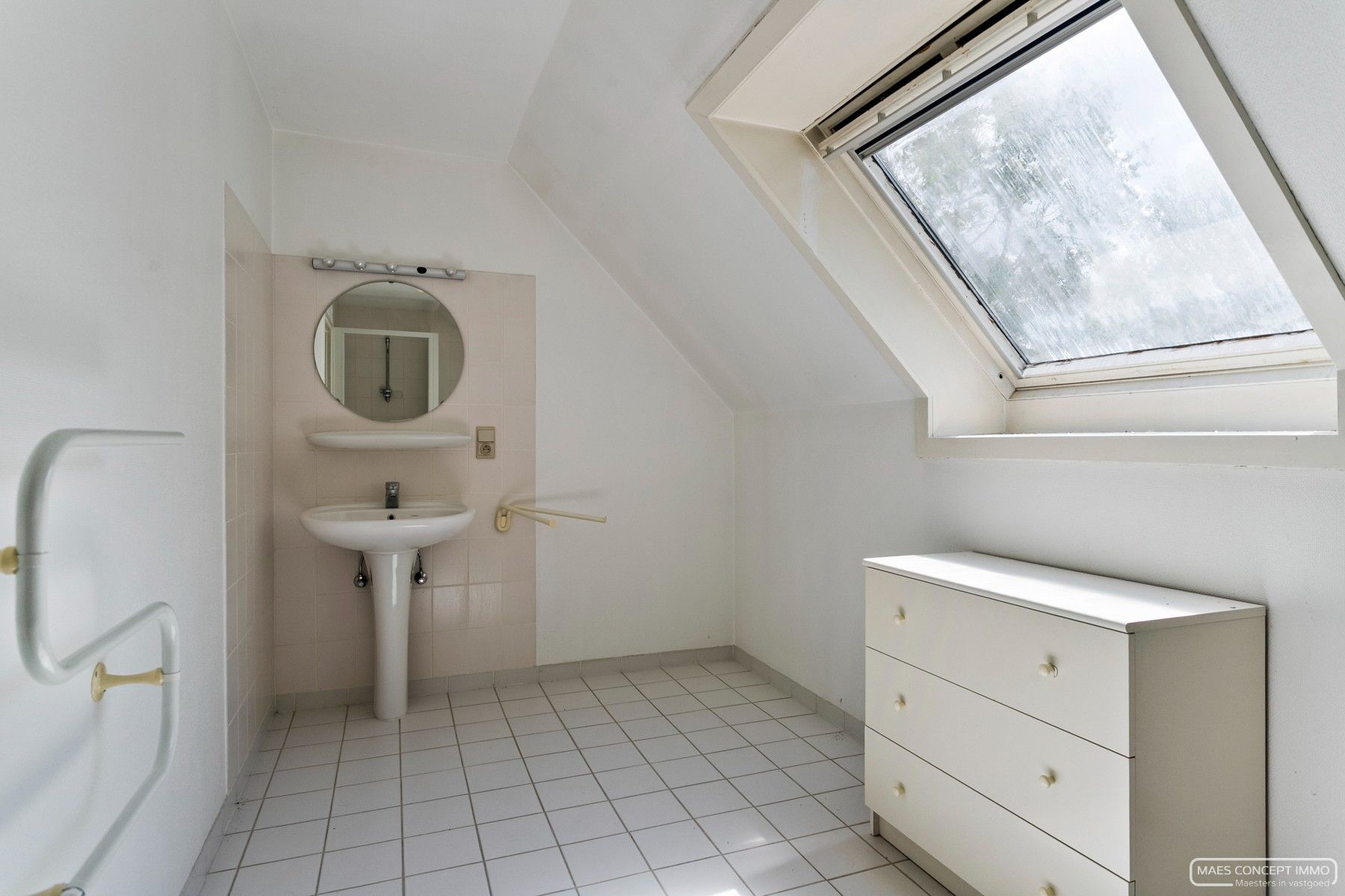 Ruime villa te koop in rustige wijk te Wielsbeke foto 13