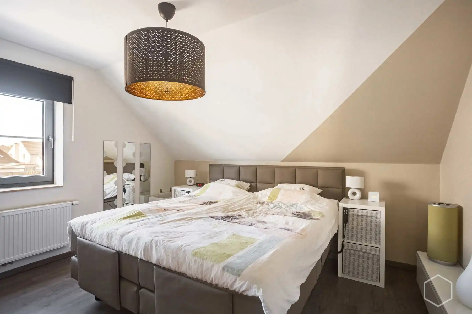Recente HOB 2021 met 3 slaapkamers, garage en zonnige tuin foto 16