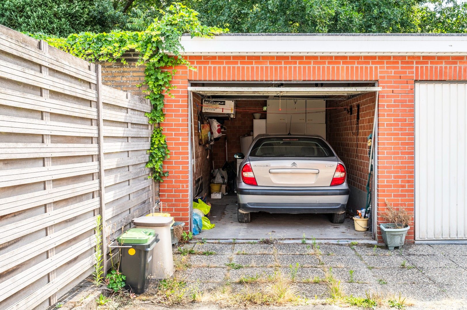Appartement met kelderberging en garage foto 9