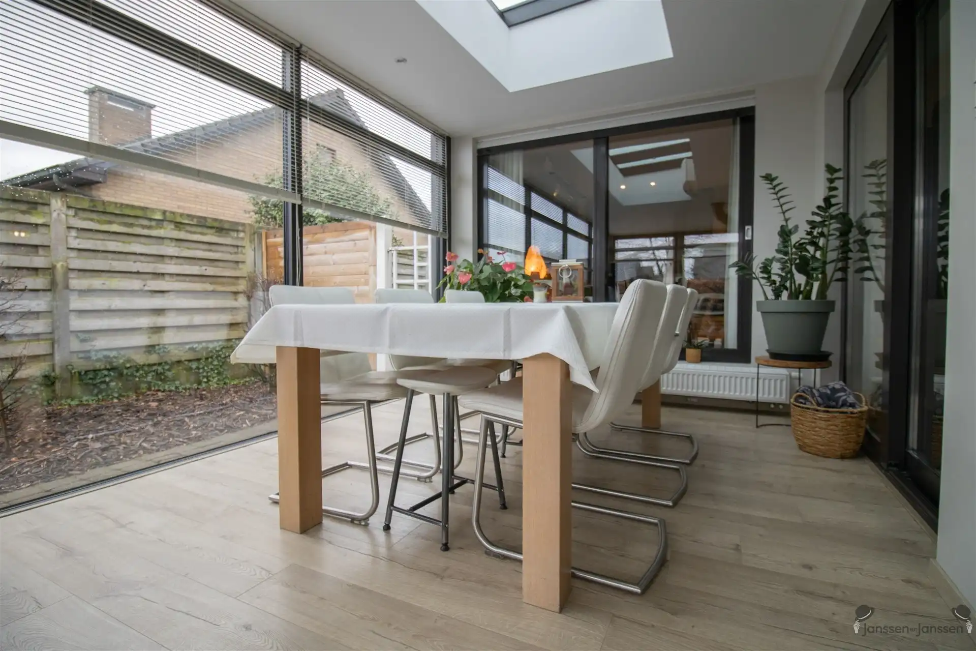 Rustig gelegen gelijkvloerse woning met 3 slaapkamers en wellnessruimte foto 7